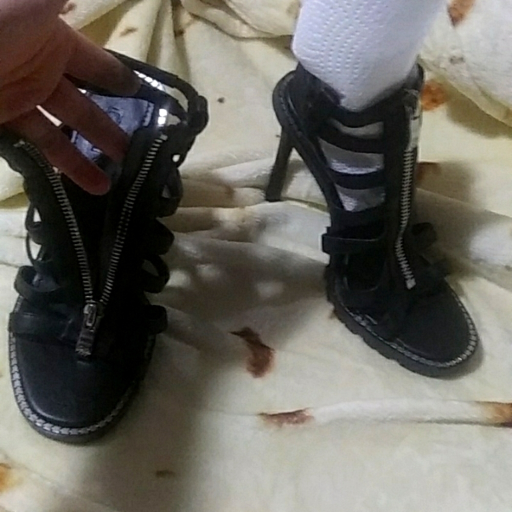 DKNY (7.5 size) Black leather w/ Zipper Heels